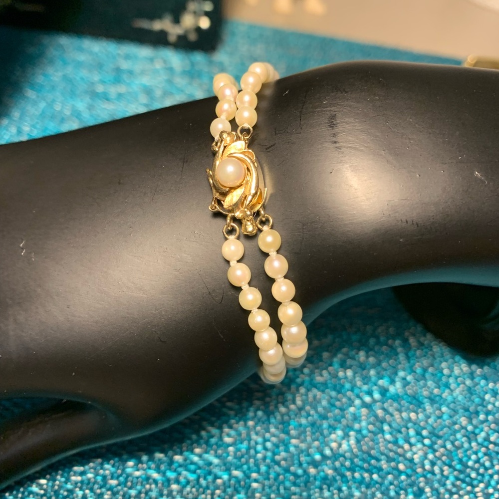 Vintage 14 k clasp pearl bracelet - Picture 4 of 9